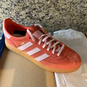 Brand new in the box, wrong size.